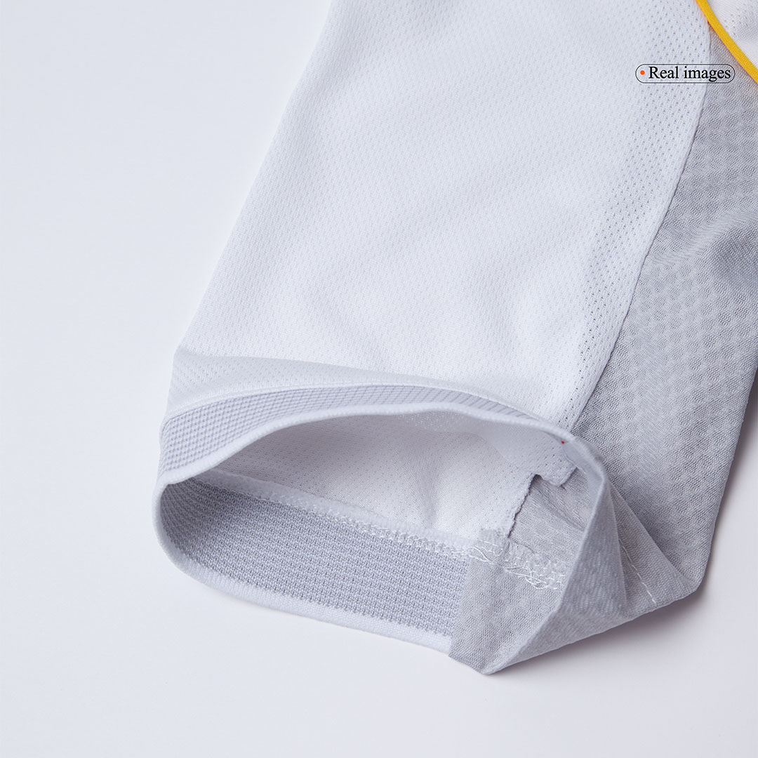 25/26 Real Madrid Home Football Shirt Player version