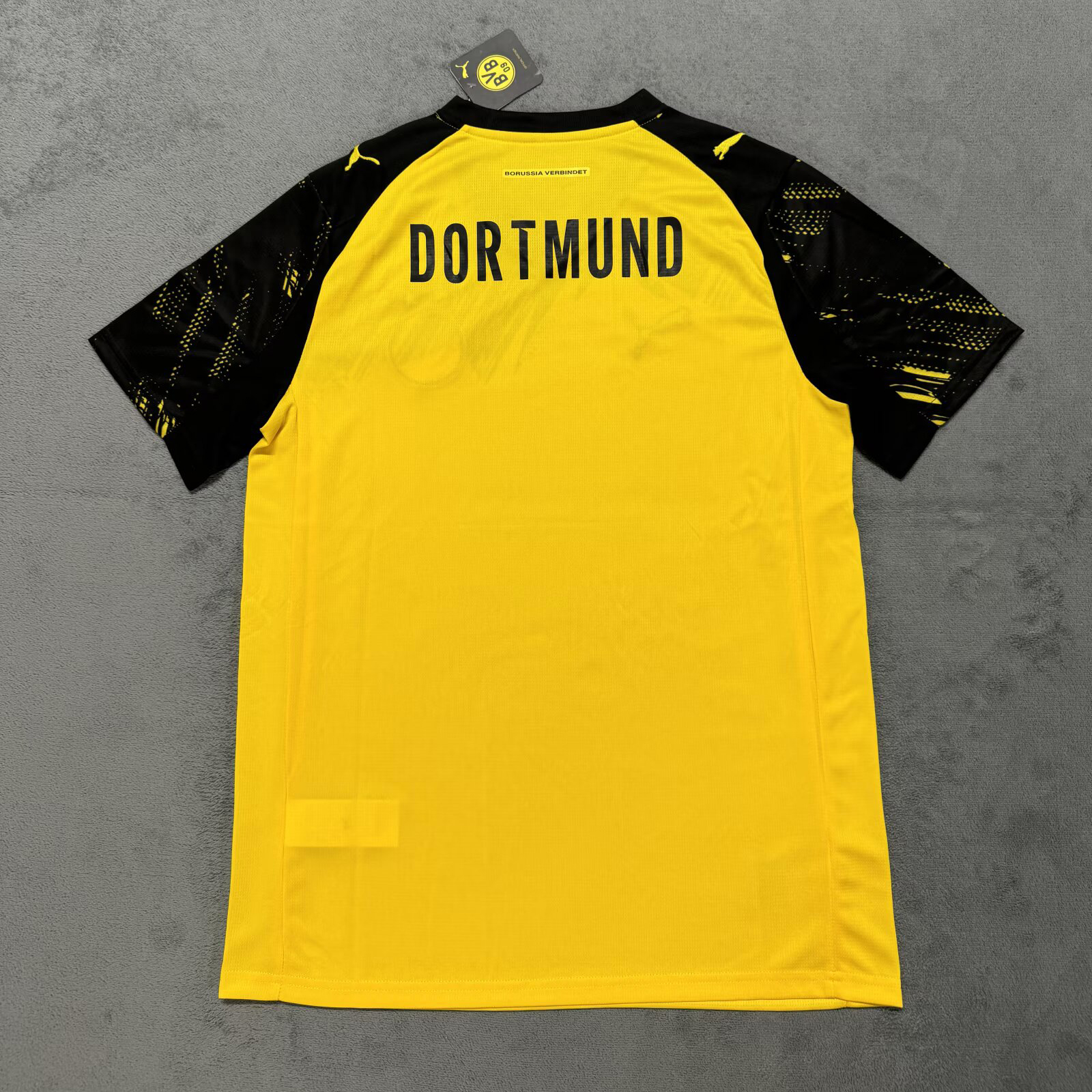 25/26 Borussia Dortmund Soccer Jersey Home Custom Football Shirt Fan Version